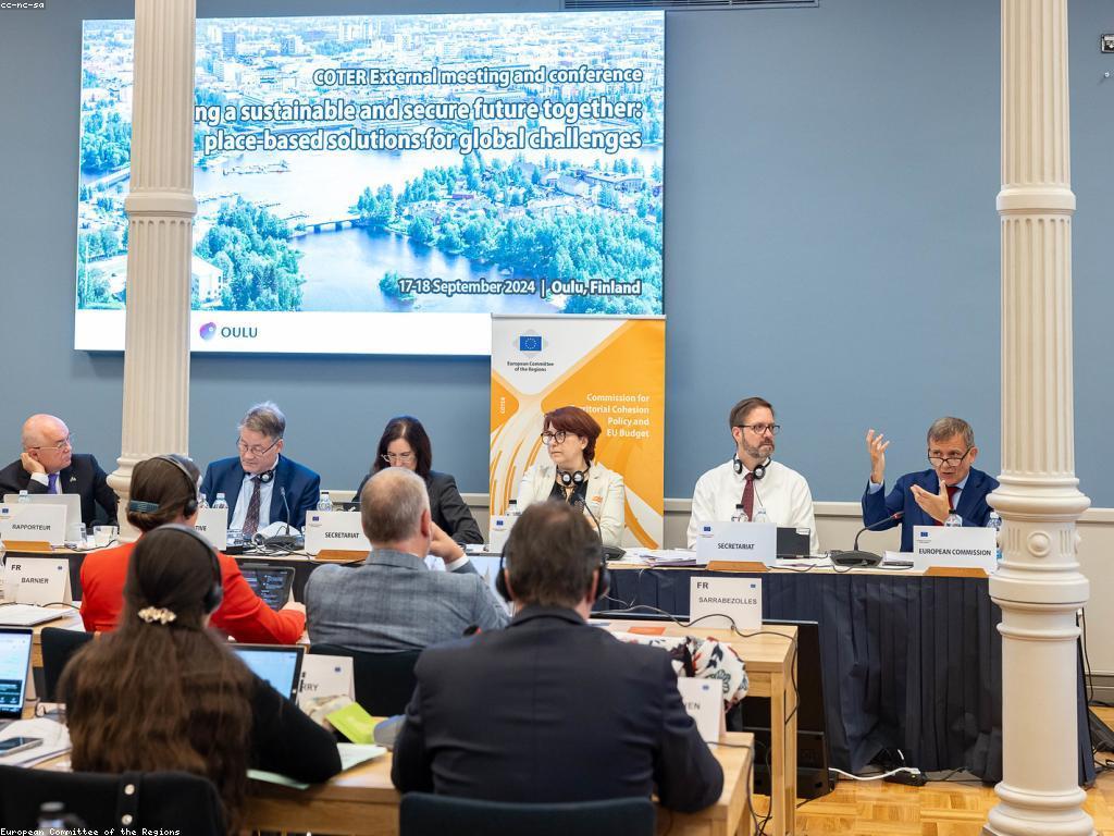 អត្ថប្រយោជន៍នៃសន្និបាត និងសិក្ខាសាលា